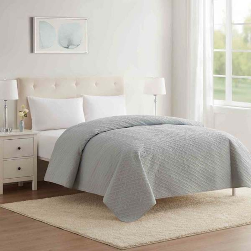 Callie Grey Pinsonic Quilt, Full/Queen