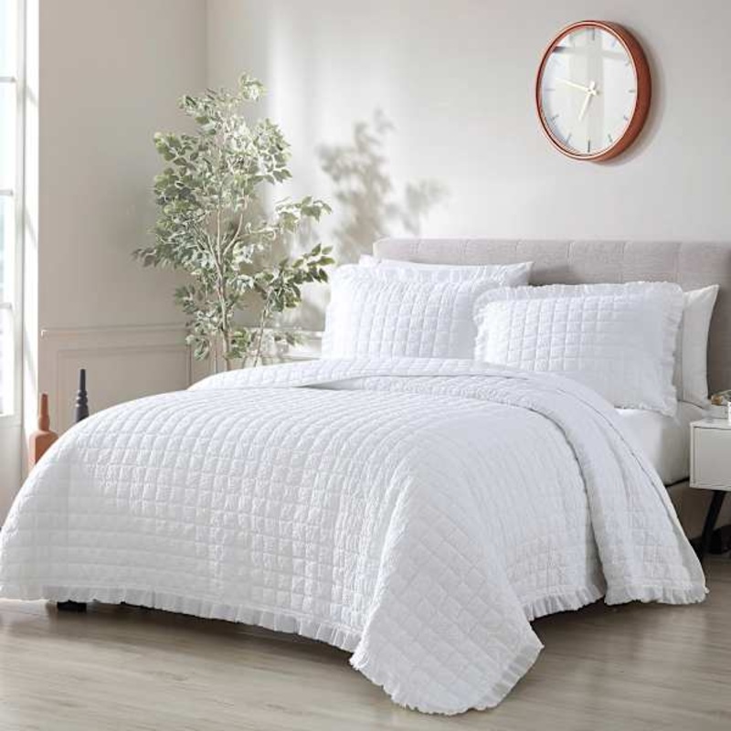 3-Piece White Crush Stitch Quilt Set, Full/Queen