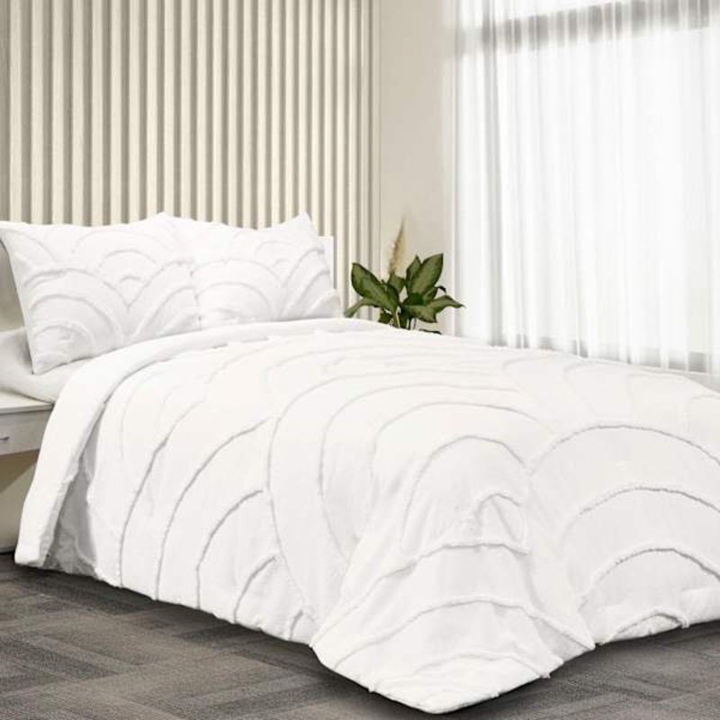 3-Piece White Tufted Comforter Set, Full/Queen