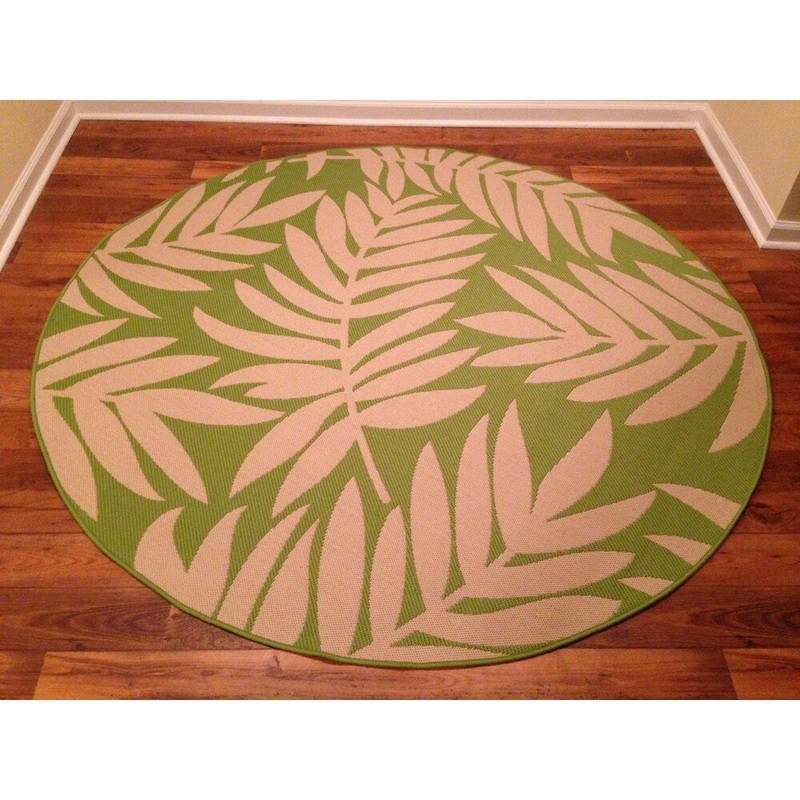 Woven Floral Green/ Beige Indoor/ Outdoor Rug