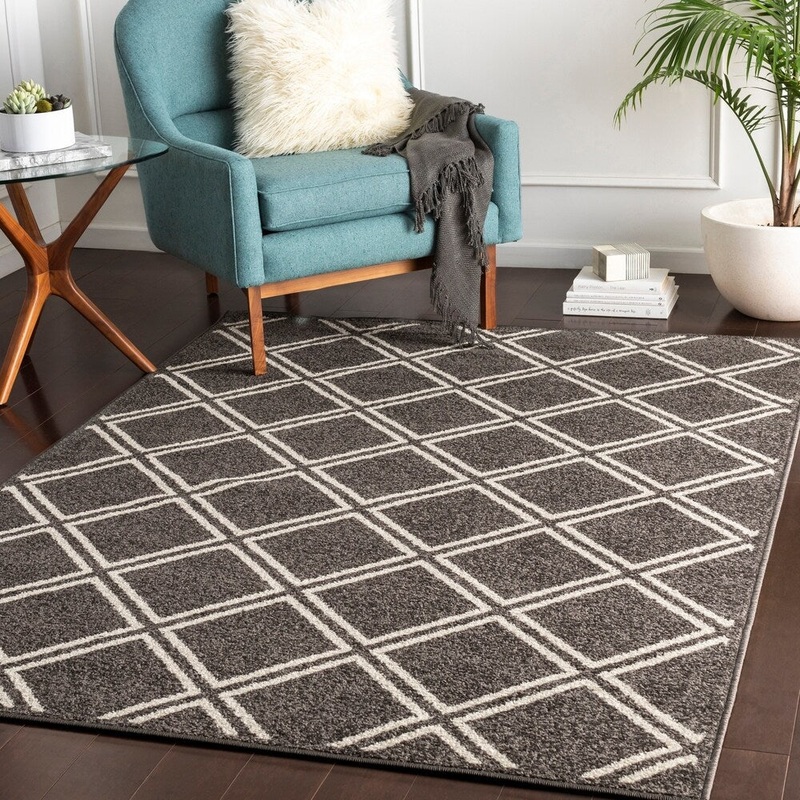 Verdandi Black Trellis Area Rug – 5’3″ x 7’3″