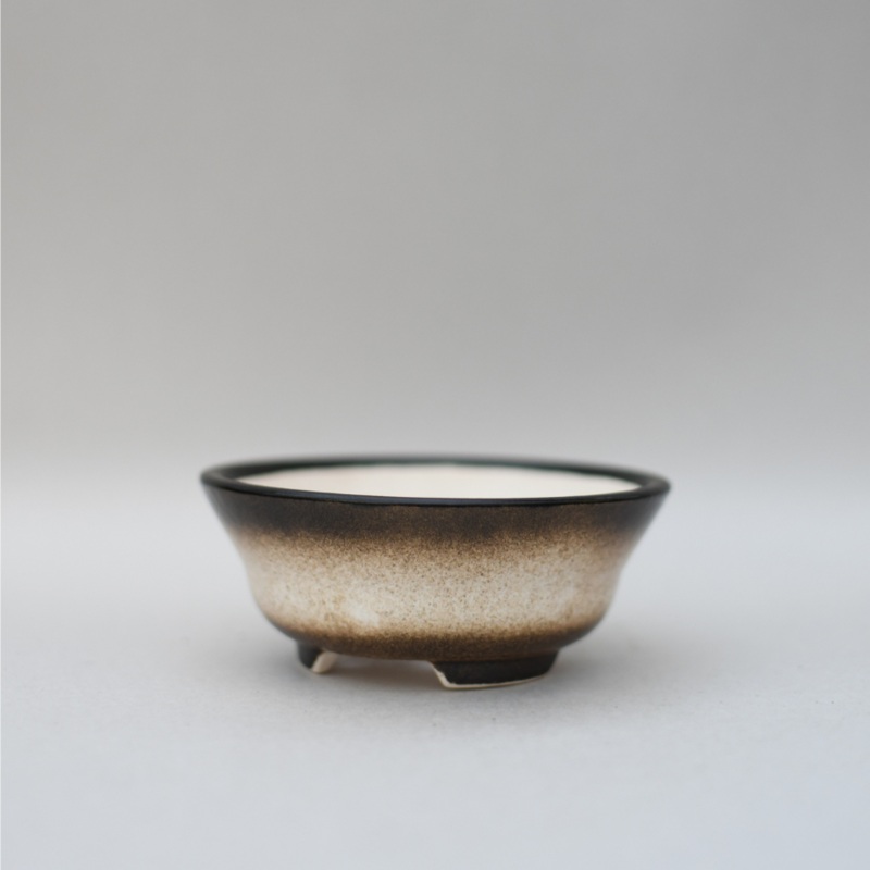 Pot rond blanc et brun 9cm